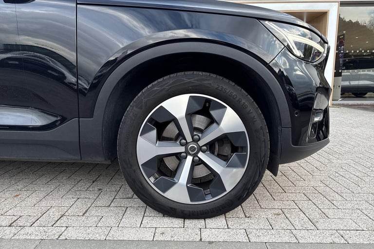 2022 Volvo XC40 2.0 B4 MHEV Ultimate SUV 5dr Petrol Hybrid DCT Auto Euro 6 (s/s) (197 ps) ESTATE ...