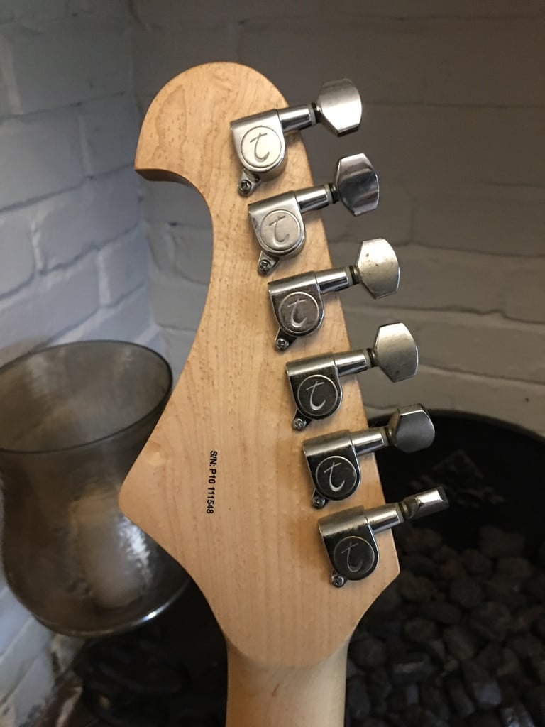 Tenson strat with Marshall amp