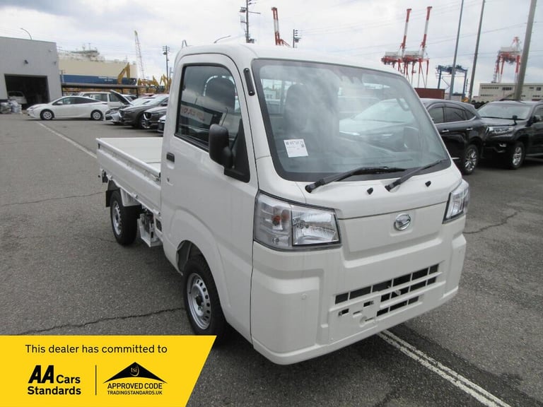 2024 Daihatsu Hijet 4WD MANUAL 660cc KEI MINI TRUCK DELIVERY MILEAGE Truck Petrol Manual