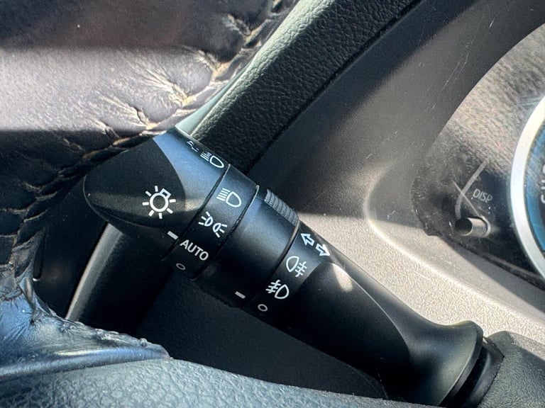 2015 Toyota Auris 1.8 VVT-h Excel Touring Sports CVT Euro 5 (s/s) 5dr ESTATE Petrol/Electric Hybr...