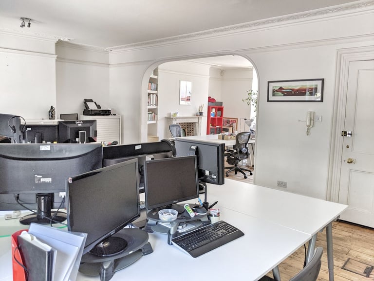 Unique open office overlooking Brighton Pavilion 