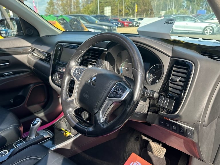 2016 Mitsubishi Outlander 2.0h 12kWh GX4hs SUV 5dr Petrol Plug-in Hybrid CVT 4WD Euro 6 (s/s) (20...