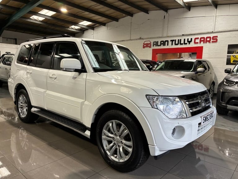2013 63 MITSUBISHI SHOGUN 3.2 DI-DC SG3 SUV 5DR DIESEL AUTO 4WD EURO 5 LWB (197 