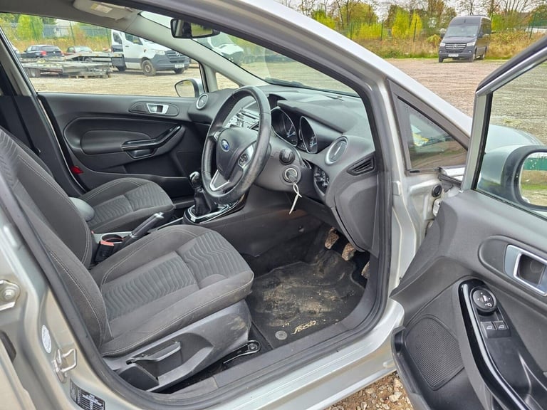 2013 Ford Fiesta 1.0T EcoBoost Titanium Euro 5 (s/s) 5dr Hatchback Petrol Manual