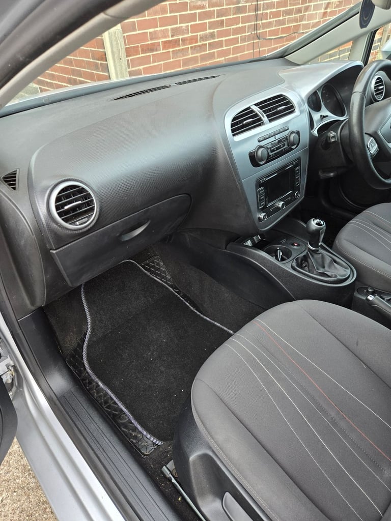 Seat, LEON, Hatchback, 2013, Manual, 1598 (cc), 5 doors