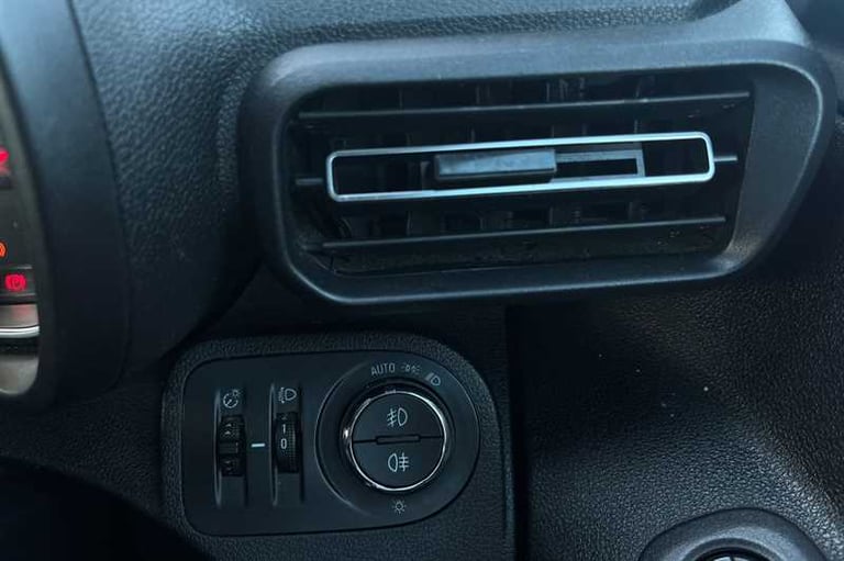 2022 Vauxhall Combo Life 1.5 TURBO D SE 5DR [7 SEAT] MPV Diesel Manual