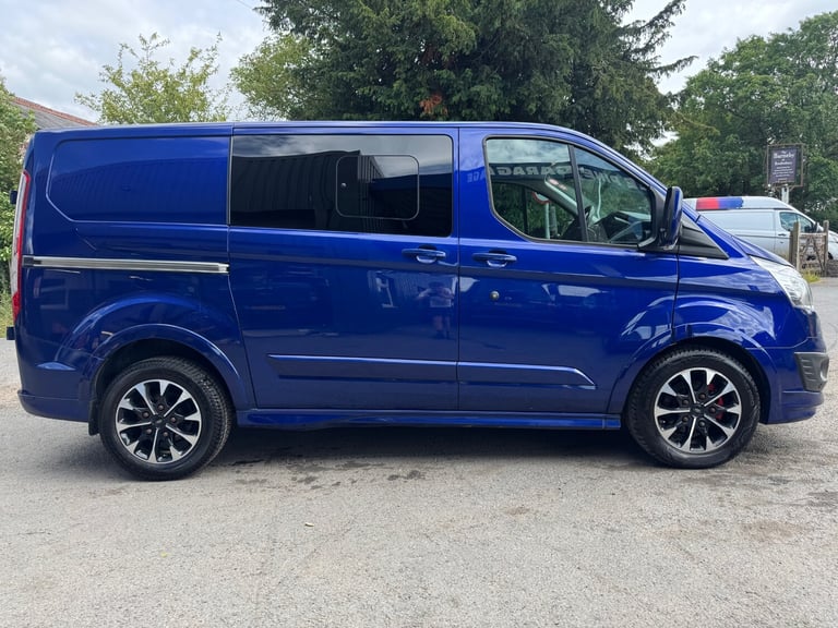 2017 Ford Transit Custom 2.0 TDCi 170ps L1 Factory Fitted Crew Sport No Vat