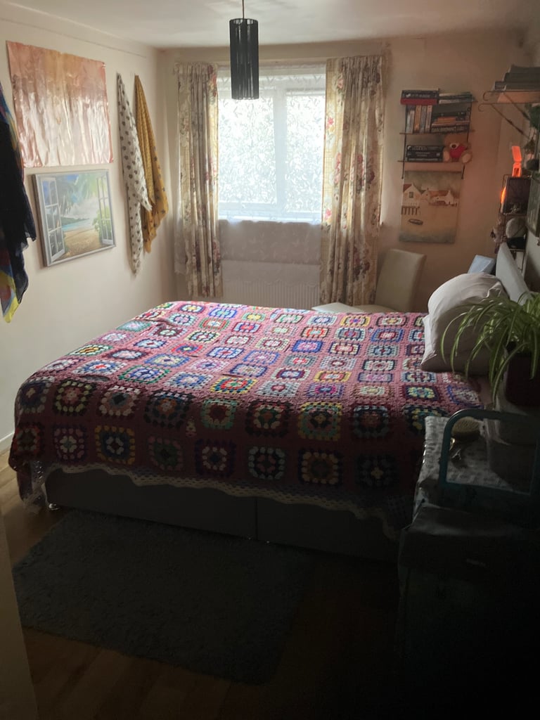 One bedroom ground floor flat 