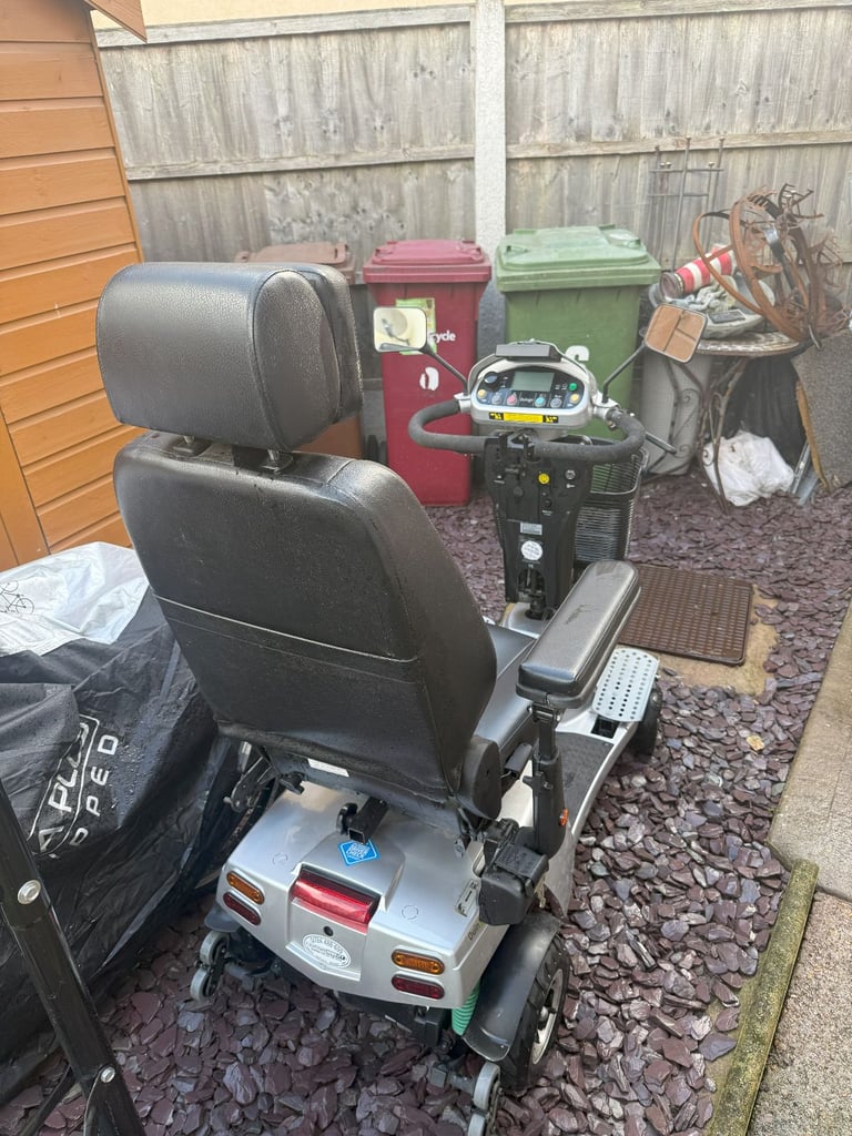 QUINGO Vitesse 2 5 wheel Mobility Scooter (Reduced for quick sale)