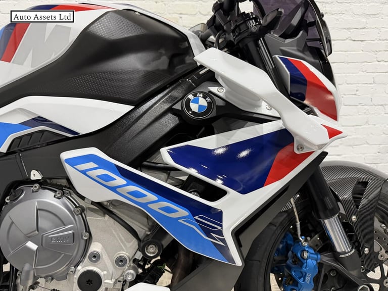 2024 BMW M 1000 R 1000 Naked Petrol Claw-shifted Euro 5 (209 ps) Naked Petrol Manual