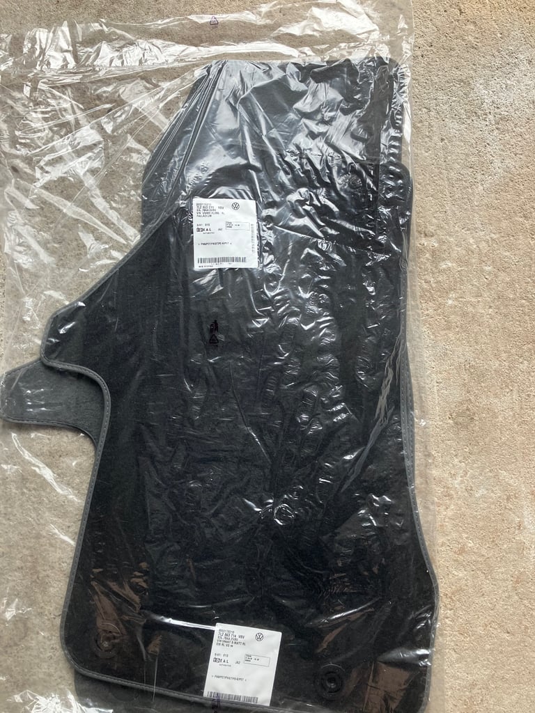 VW 6.1/ California new fabric mats