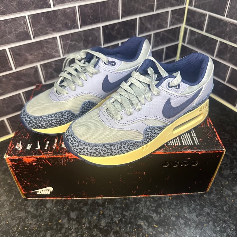 Nike trainers gumtree birmingham hotsell