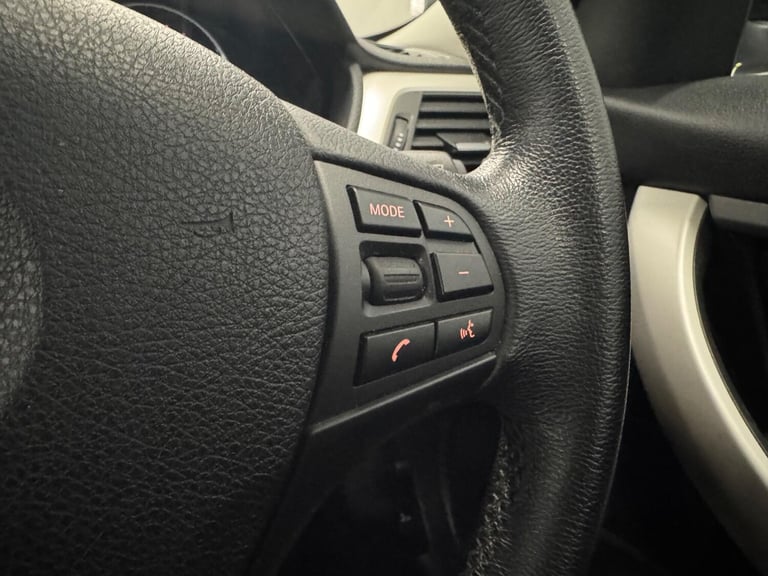 2013 BMW 3 Series 1.6 320i ED EfficientDynamics Euro 6 (s/s) 4dr SALOON Petrol Manual