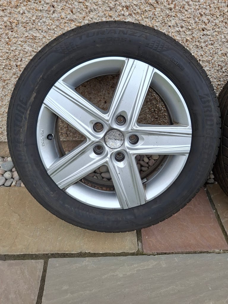Wheel Rims & Tyres in Excellent Condition