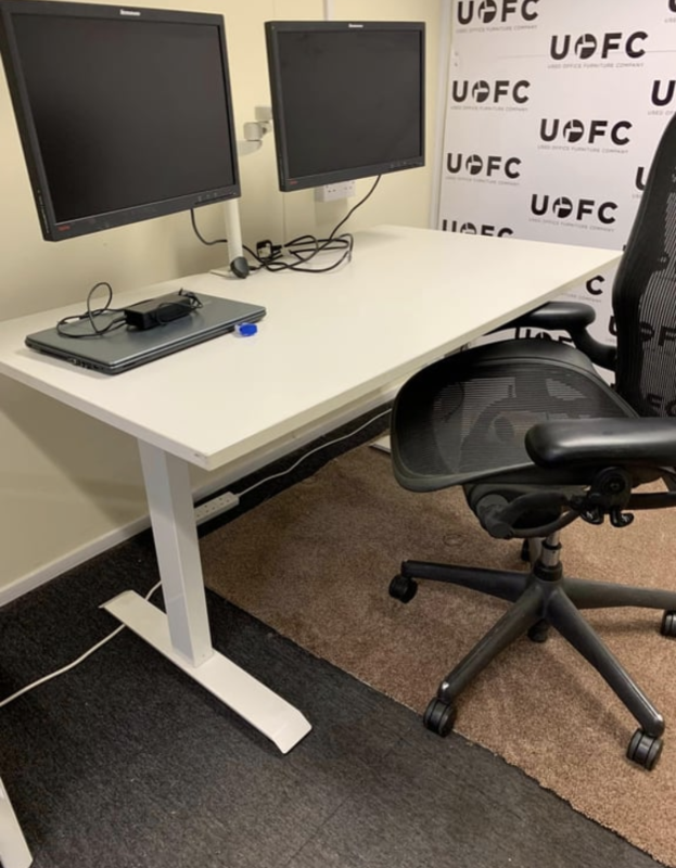 Office desk 