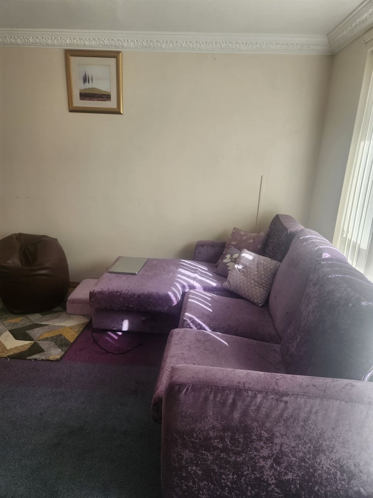 Double room to rent for 2 boys 