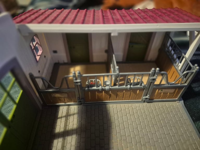 Schleich Horse Stable