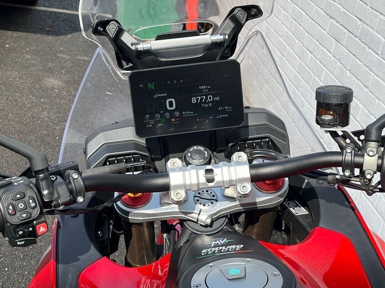 2024 MV Agusta Street ENDURO VELOCE Petrol red 6 Speed