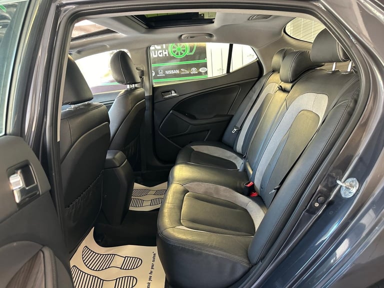 2012 Kia Optima 1.7 CRDi EcoDynamics 2 Luxe Euro 5 (s/s) 4dr SALOON Diesel Manual