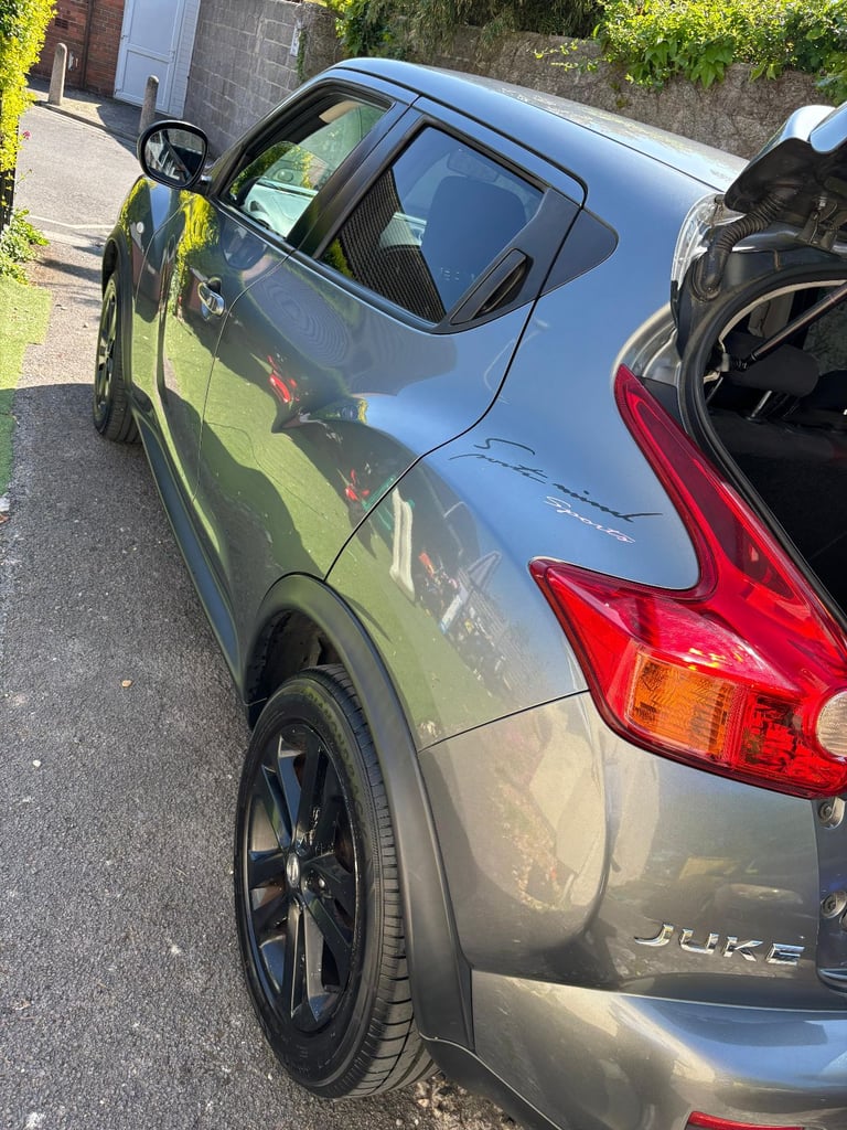 Nissan, JUKE, Hatchback, 2010, Manual, 1598 (cc), 5 doors