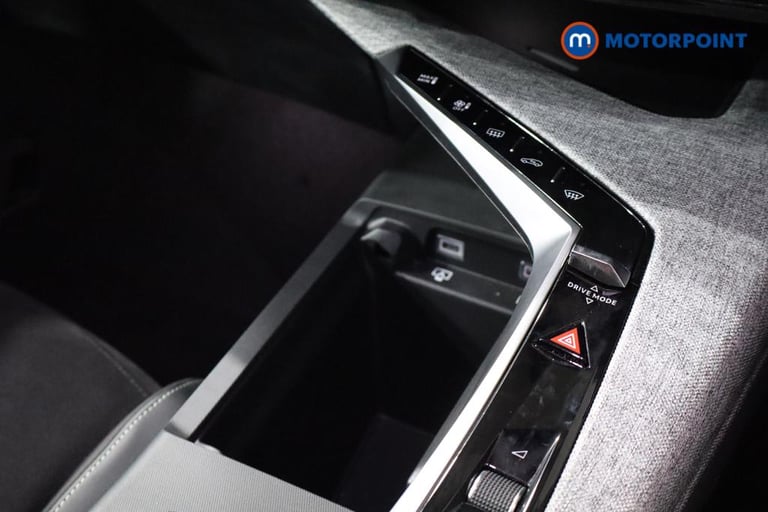 2024 Peugeot 3008 1.2 Hybrid 136 GT 5dr e-DSC6 SUV Petrol Automatic