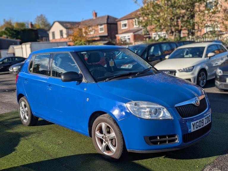 image for 2009 Skoda Fabia 1.2 HTP 12V 2 5dr HATCHBACK Petrol Manual