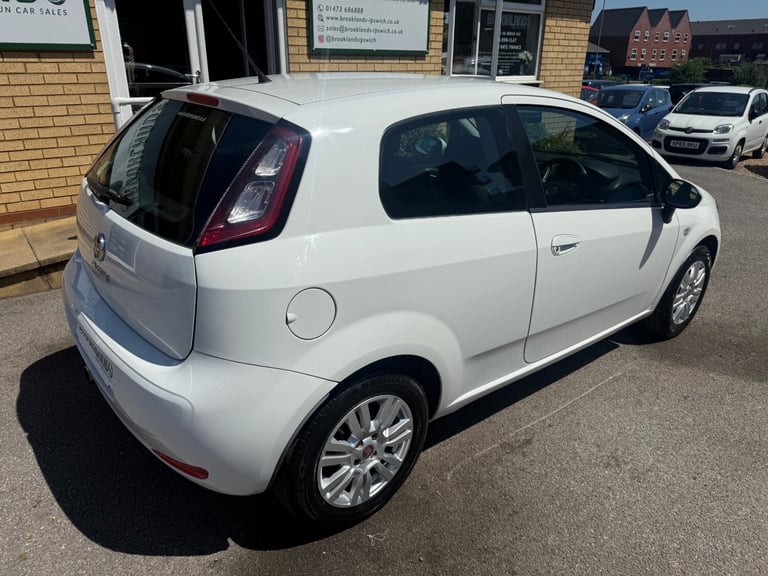 2015 Fiat Punto 1.2 Easy White 3 Door Air Conditioning Low Insurance Group 56mpg