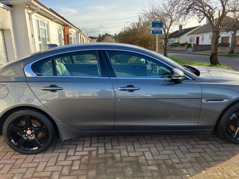 Jaguar, XE, Saloon, 2016, Other, 1999 (cc), 4 doors