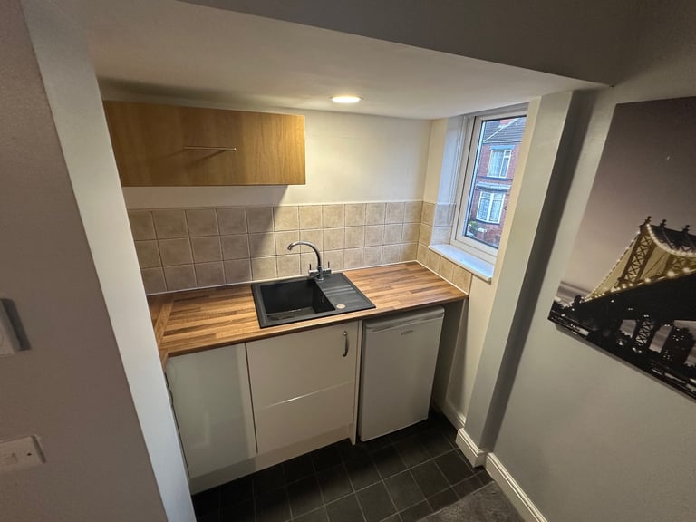 One bedroom mini flat ALL BILLS PAID FOR WHEATLEY 