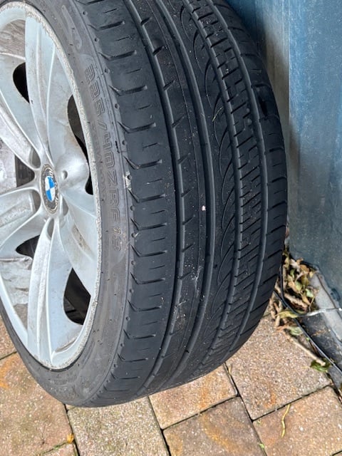 18inch BMW wheels and tyres