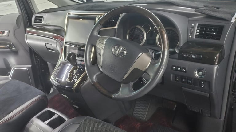  Toyota vellfire golden eyes II 3.5cc auto sunroofs 7 seats only 39k miles 2014