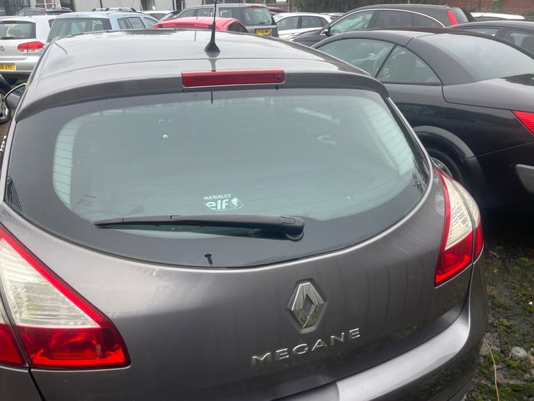 2010 Renault Megane 1.6 16V I-Music 5dr HATCHBACK Petrol Manual