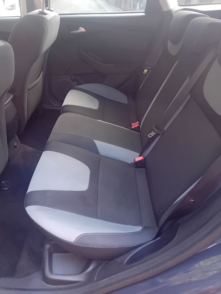 Ford, FOCUS, Estate, 2014, Manual, 1560 (cc), 5 doors