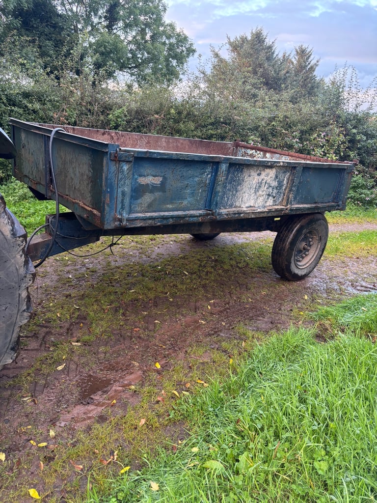 image for Tipping trailer