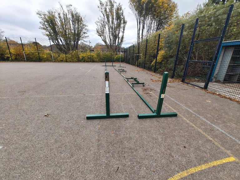 Tennis posts Vermont and Harris 