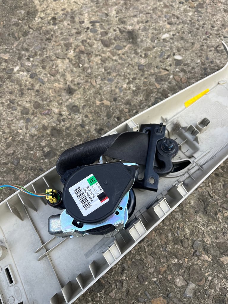 image for Freelander 2, 2013, os front seat belt