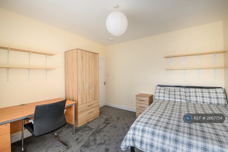 4 bedroom house in Colgate Crescent, Manchester, M14 (4 bed) (#2667754)