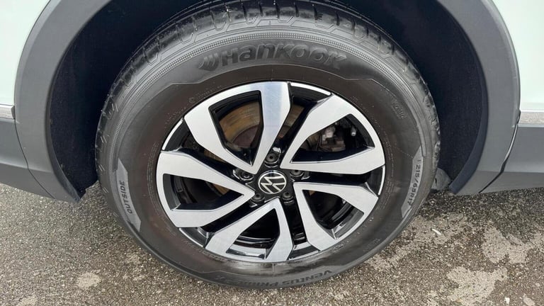 VOLKSWAGEN TIGUAN 1.5 TSI Active Euro 6 (s/s) 5dr 2022