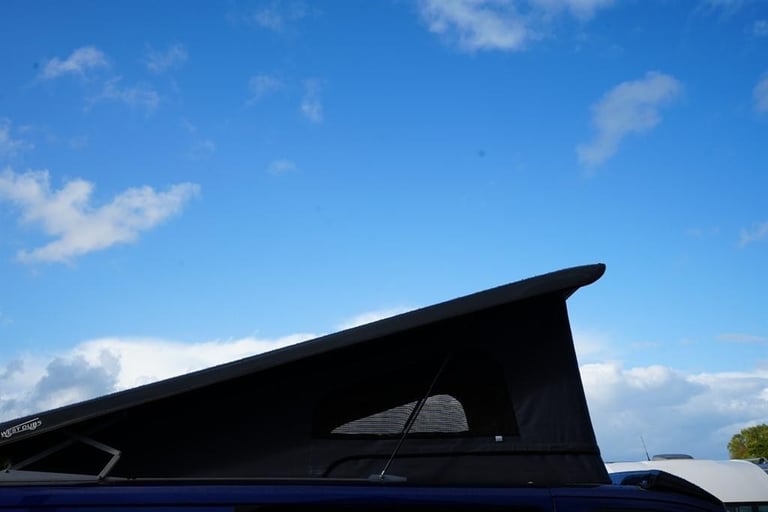 Ford Transit CUSTOM DUB HUT 4 BERTH 5 TRAVEL SEAT MOTORHOME