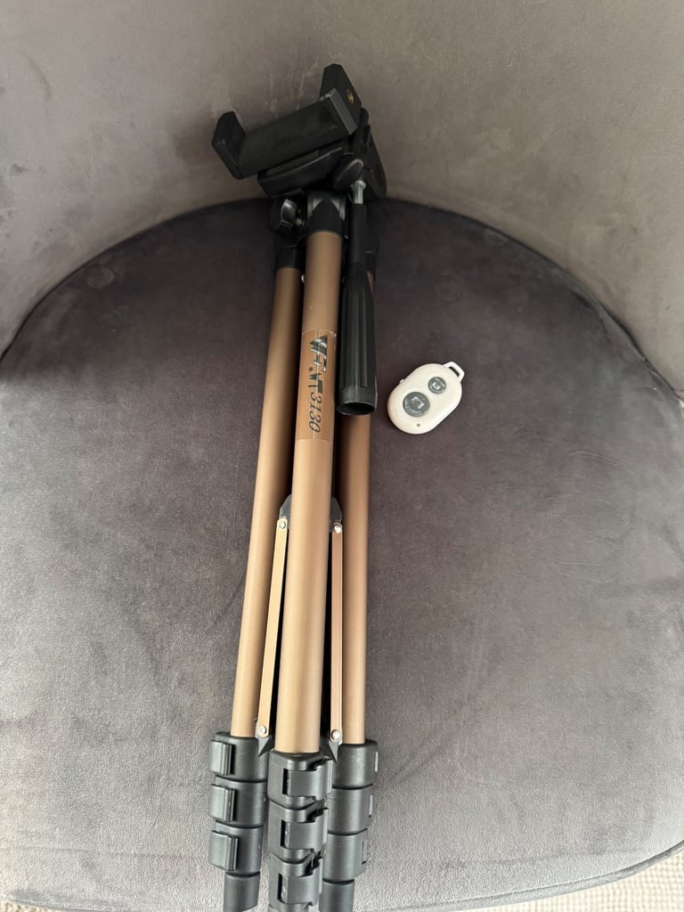 Tripod for phone, camera