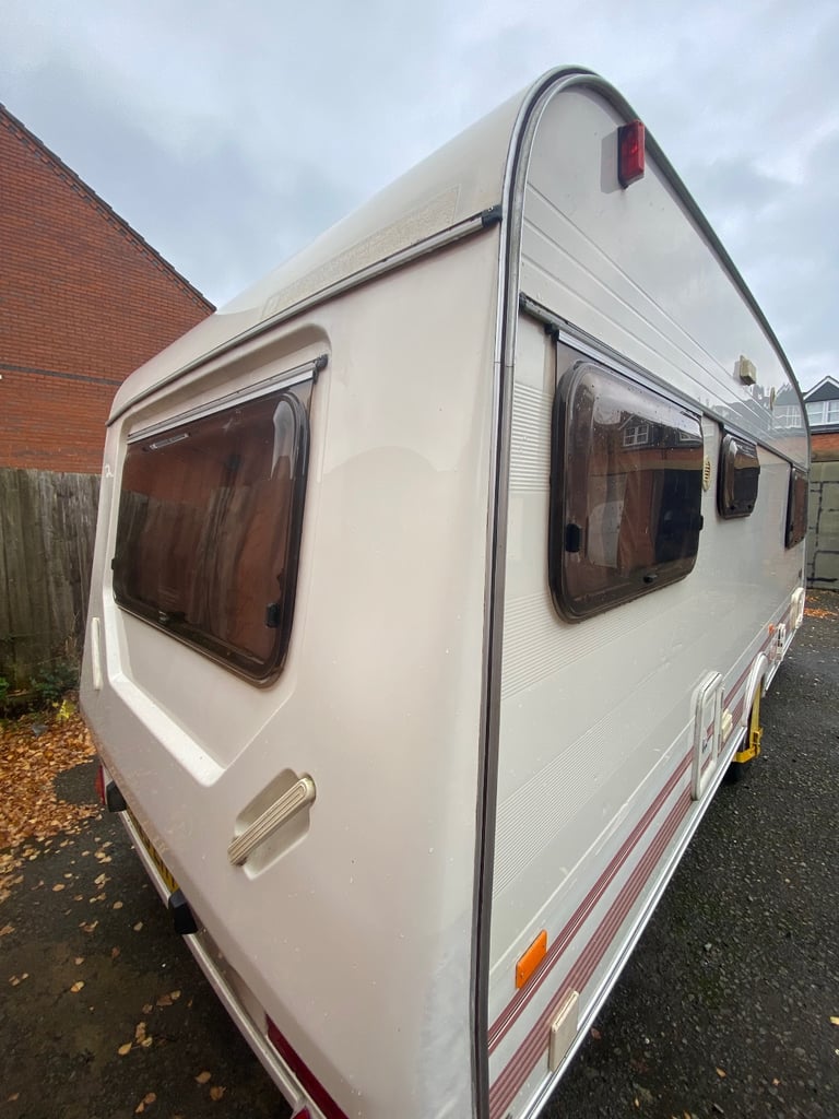 Caravan Fleetwood Garland 