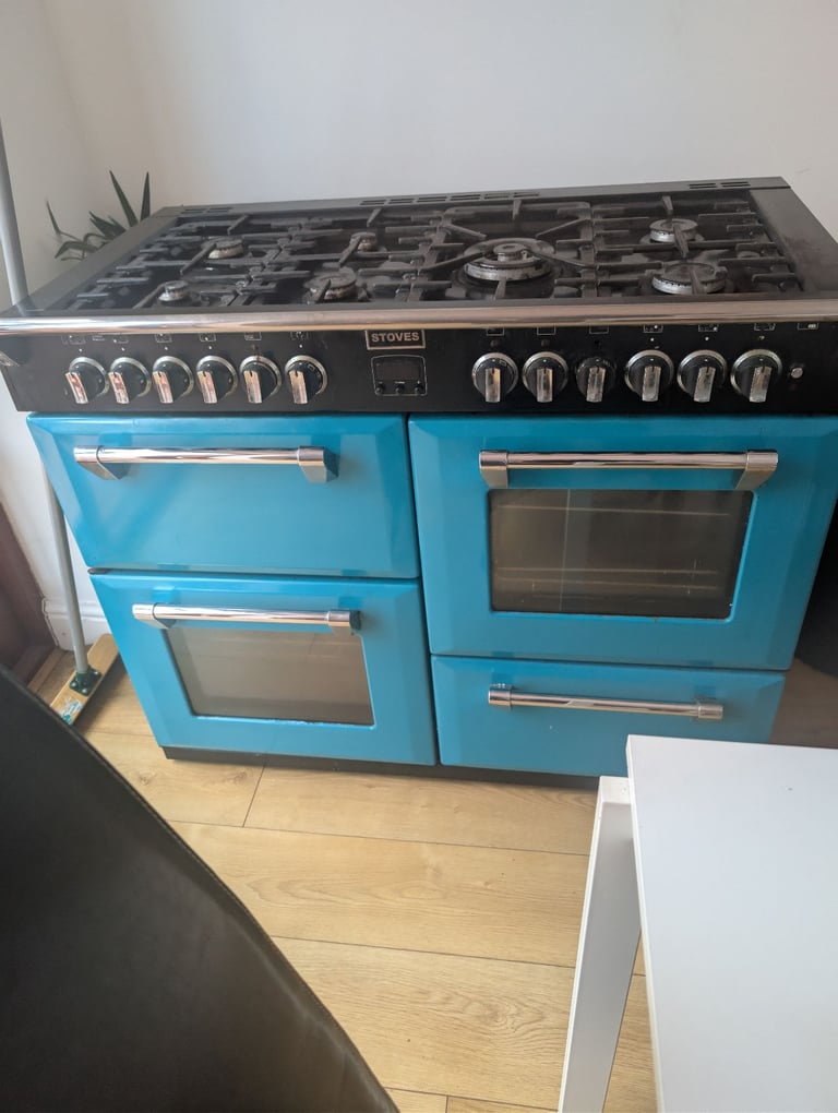 STOVES 1100 electric and GAS hob cooker 