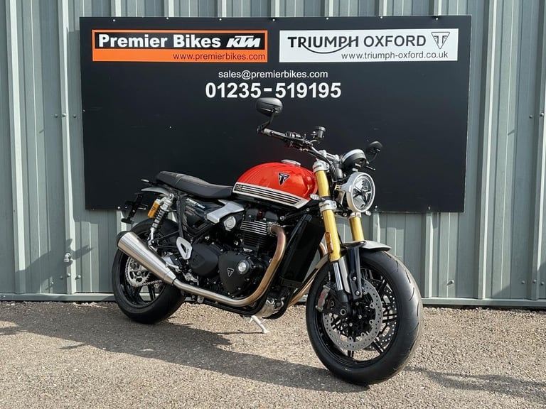STUNNING BRAND NEW 2025MY TRIUMPH SPEED TWIN 1200 RS MOTORCYCLE 