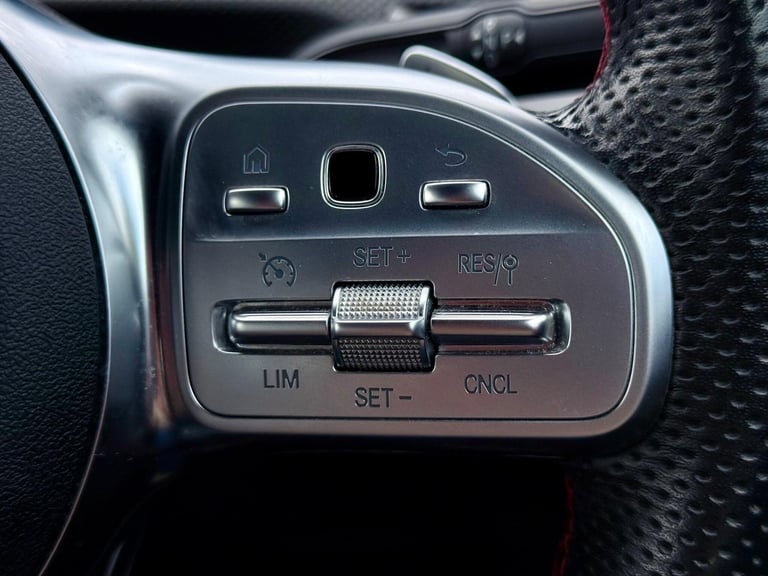 2019 Mercedes-Benz A-Class 1.3 A180 AMG Line (Premium) 7G-DCT Euro 6 (s/s) 5dr HATCHBACK Petrol A...