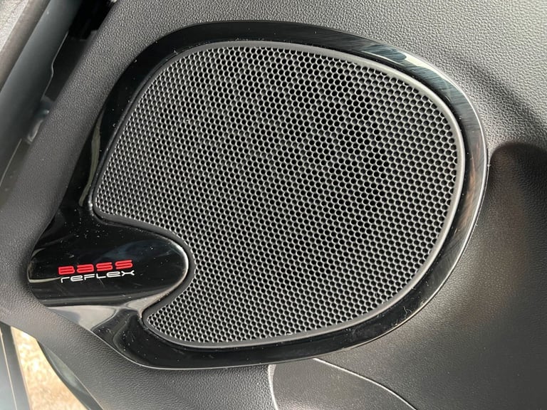 2018 Renault Clio 1.5 dCi Urban Nav Hatchback 5dr Diesel Manual Euro 6 (s/s) (90 ps) Hatchback Di...