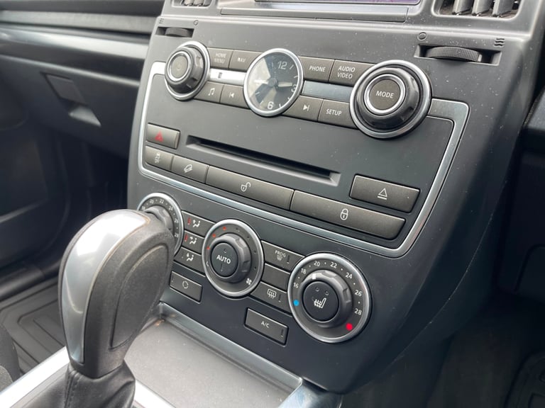 2013 Land Rover Freelander 2 2.2 SD4 Dynamic SUV 5dr Diesel CommandShift 4WD Euro 5 (190 ps) SUV ...