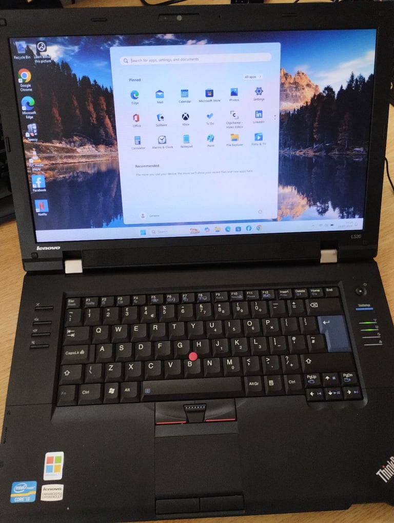 Lenovo Laptop. Windows 11, FULL MS OFFICE, 8GB RAM, 128GB SSD,DVD, Delivery.  Big screen