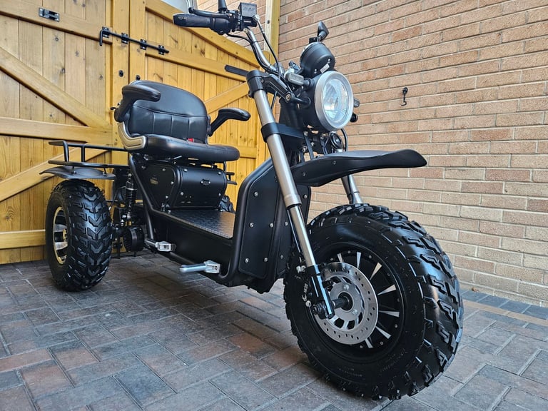 SCOOTERPAC INVADER FAST OFF ROAD MOBILITY SCOOTER