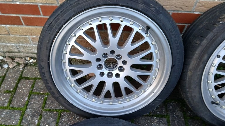 Jr10 18inch alloy wheels and tyres 5x100/5x114