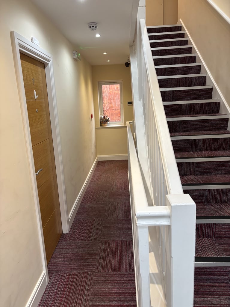 Modern one bed unfurnished flat